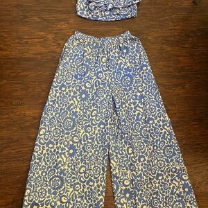 Aakaa Ultra Wide Leg 2 Piece Linen Blend Medium Lagenlook Minimalist Beachy Top